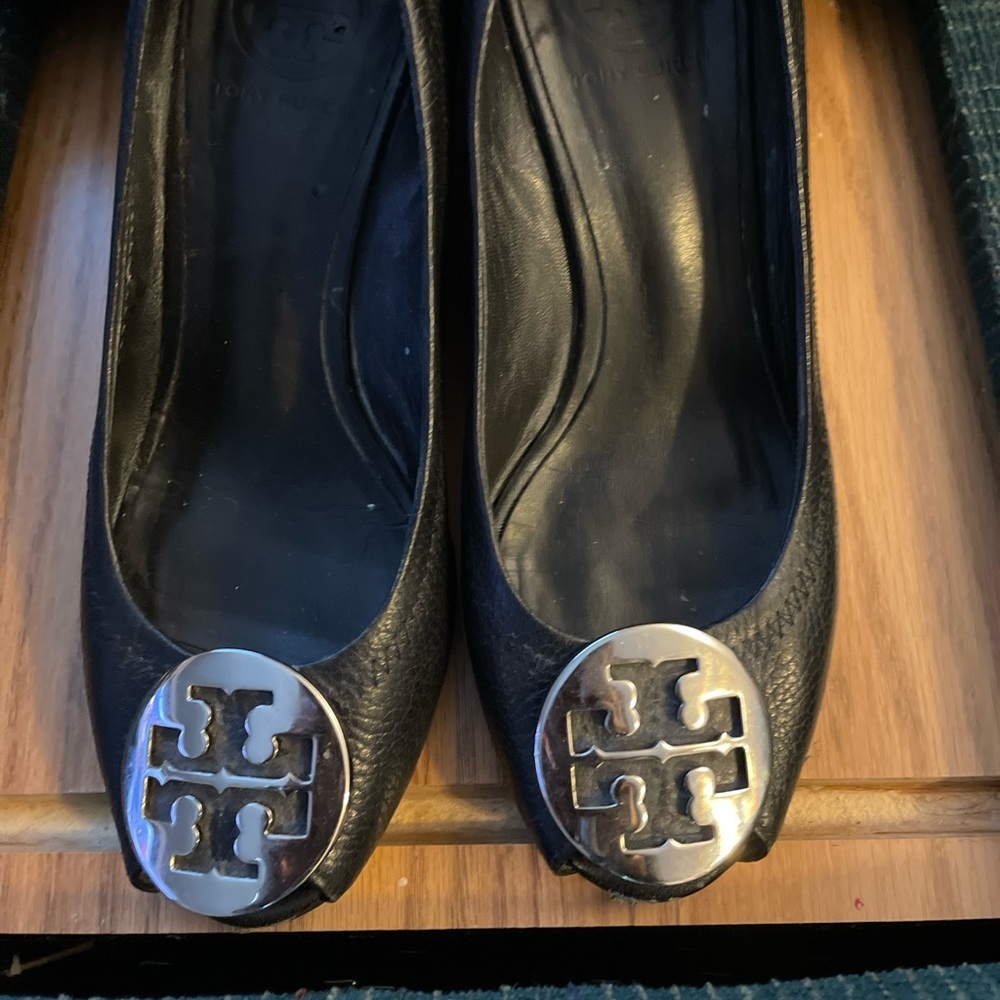 Tory Burch Women’s Leather Pump